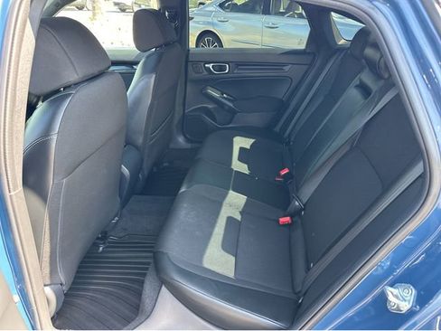 Used 2025 Honda Civic Sport image 17