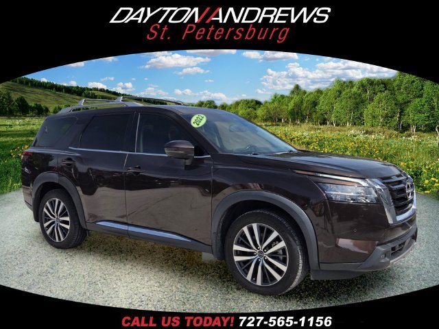 Used 2022 Nissan Pathfinder Platinum w/ Cargo Package AWD/4WD image 1