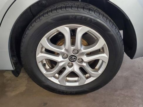 Used 2018 Toyota Yaris iA image 5