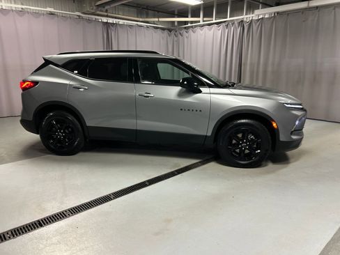 Used 2024 Chevrolet Blazer LT w/ Convenience Package image 8