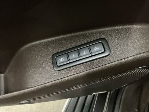 Used 2018 Chevrolet Tahoe Premier image 50