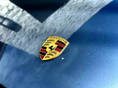 Used 2001 Porsche 911 Carrera image 5