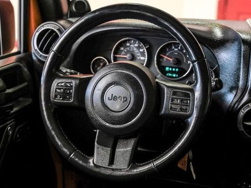 Used 2013 Jeep Wrangler Unlimited Sport image 15