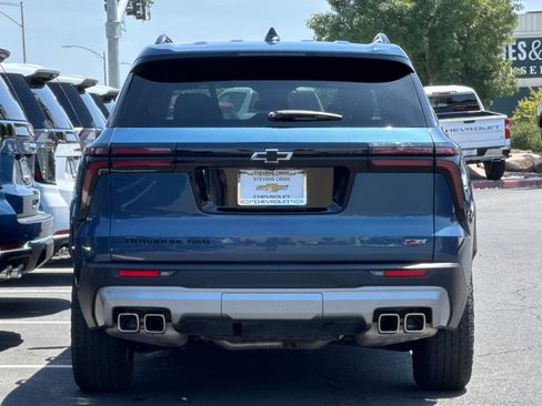 Used 2025 Chevrolet Traverse Z71 AWD/4WD image 6