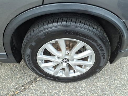 Used 2019 Nissan Rogue S w/ Special Edition Package image 20