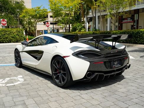 Used 2017 McLaren 570S Coupe RWD image 20