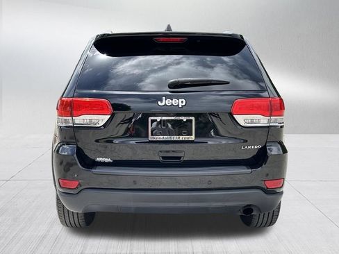 Used 2019 Jeep Grand Cherokee Laredo w/ Laredo X Package RWD image 5