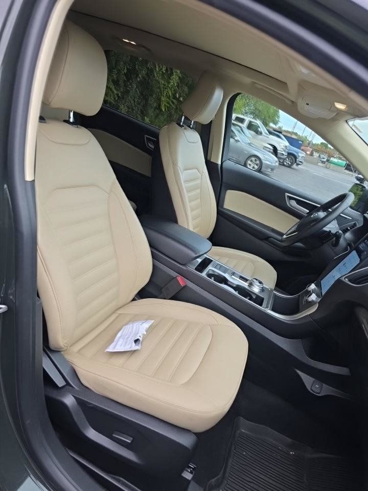 Used 2023 Ford Edge SEL w/ Convenience Package AWD/4WD image 9