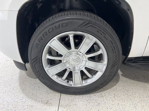 Used 2014 Chevrolet Tahoe LT image 28