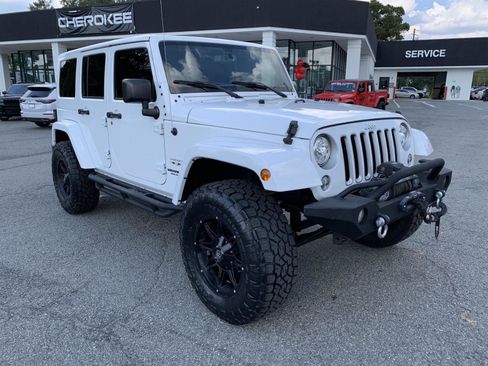 Used 2017 Jeep Wrangler Unlimited Sahara w/ Connectivity Group image 1