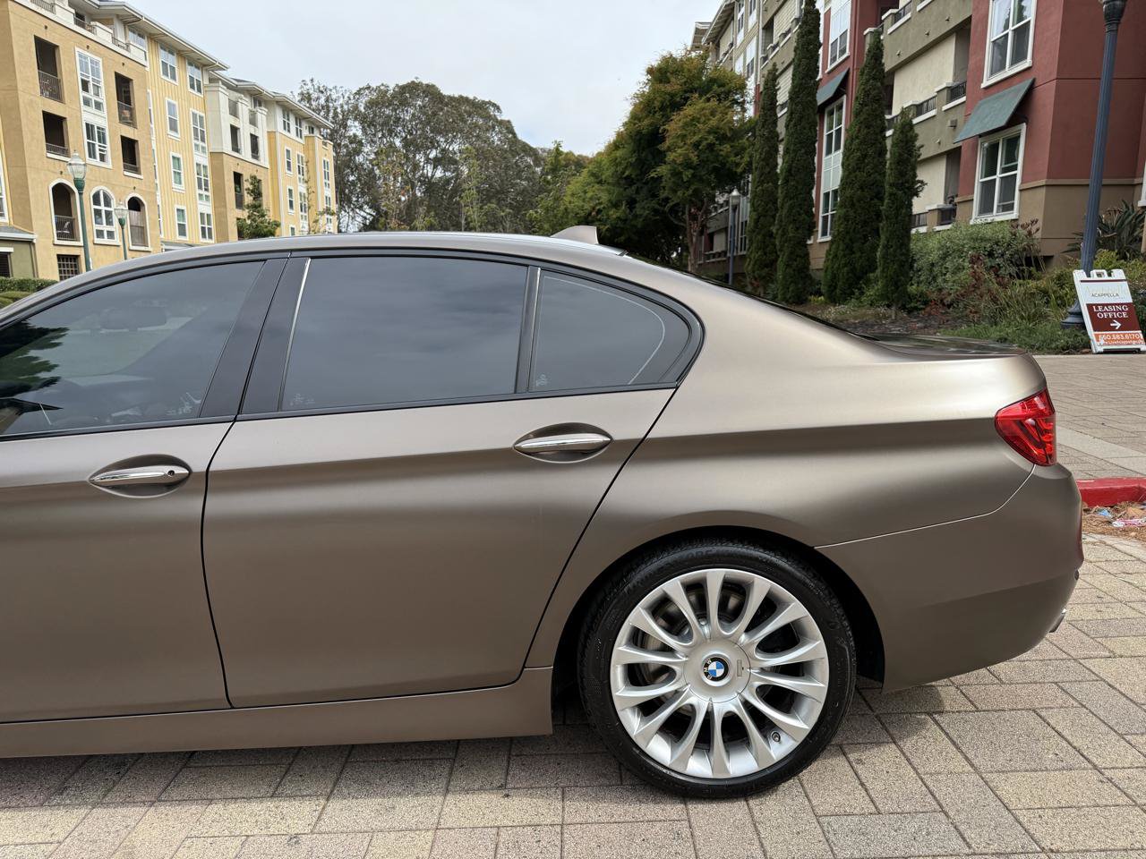 Used 2015 BMW 550i Sedan RWD image 29