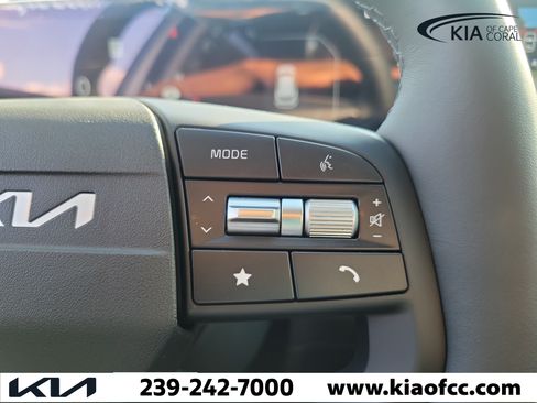 New 2026 Kia Sportage SX FWD image 33