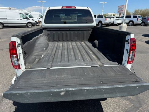 Used 2020 Nissan Frontier S RWD image 10