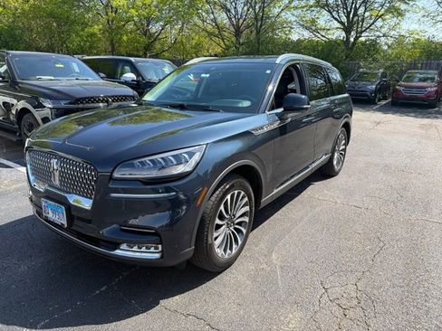 Used 2021 Lincoln Aviator Reserve w/ Elements Package Plus AWD/4WD image 2