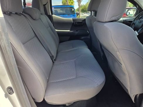 Used 2020 Toyota Tacoma SR w/ SR Convenience Package RWD image 12