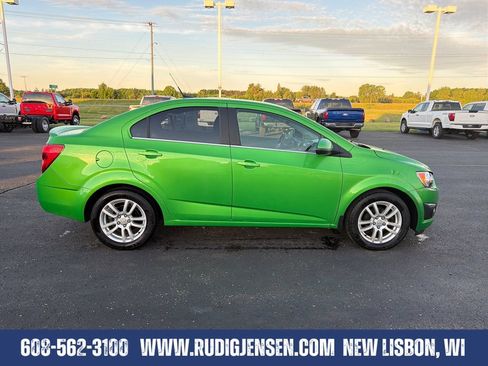 Used 2014 Chevrolet Sonic LT w/ LT Spring Promotional Package FWD image 6