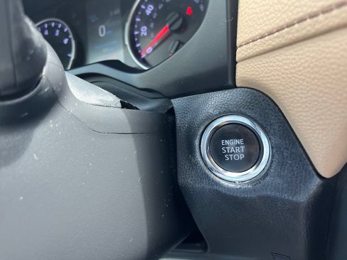 Used 2021 Toyota RAV4 XLE FWD image 19