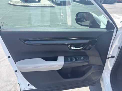 Used 2023 Honda CR-V EX-L image 9