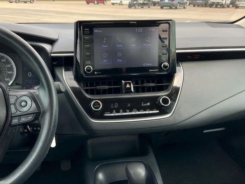 Used 2022 Toyota Corolla LE FWD image 7