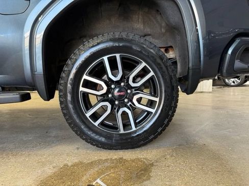 Used 2020 GMC Sierra 1500 AT4 w/ Technology Package AWD/4WD image 28