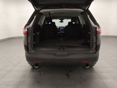 Used 2020 Chevrolet Traverse LT w/ Driver Confidence II Package AWD/4WD image 29