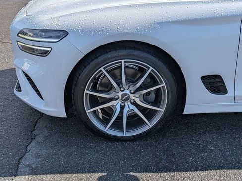 Used 2022 Genesis G70 3.3T image 10