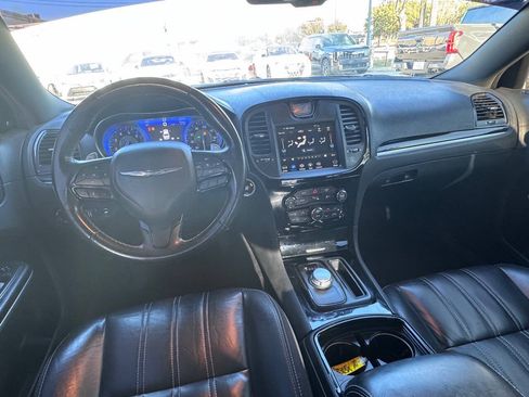 Used 2021 Chrysler 300 S RWD image 11