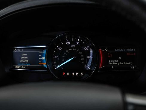 Used 2018 Ford Explorer XLT w/ Equipment Group 202A image 19