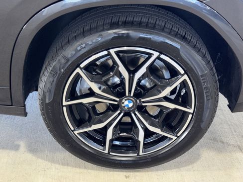 Used 2025 BMW X4 xDrive30i image 36