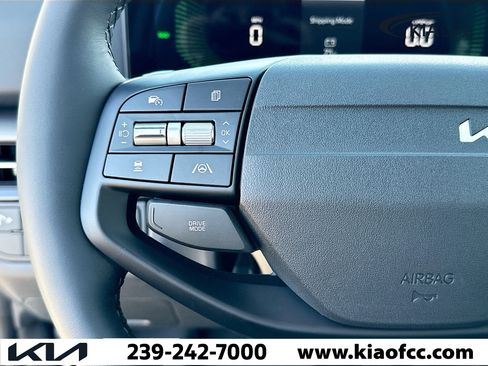 New 2026 Kia Sportage LX FWD image 33