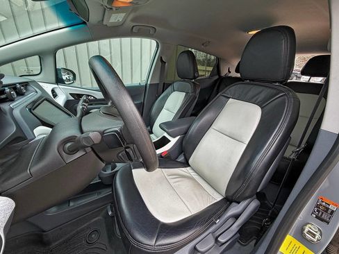 Used 2020 Chevrolet Bolt LT image 12