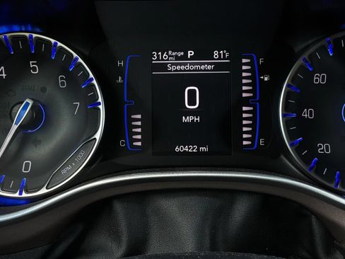 Used 2024 Chrysler Voyager LX FWD image 44