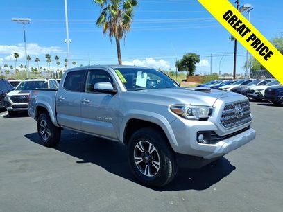 Used 2017 Toyota Tacoma TRD Sport w/ Tow Package (A/T)