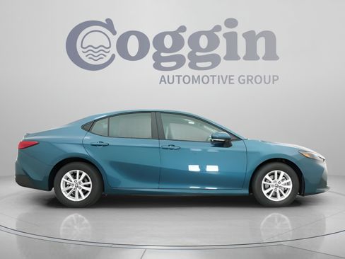 Certified 2026 Toyota Camry LE w/ Convenience Package FWD image 22