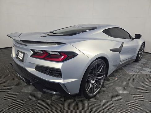 Used 2024 Chevrolet Corvette Z06 w/ Stealth Interior Trim Package RWD image 5