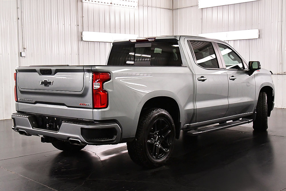 Used 2024 Chevrolet Silverado 1500 RST w/ Convenience Package II AWD/4WD image 7