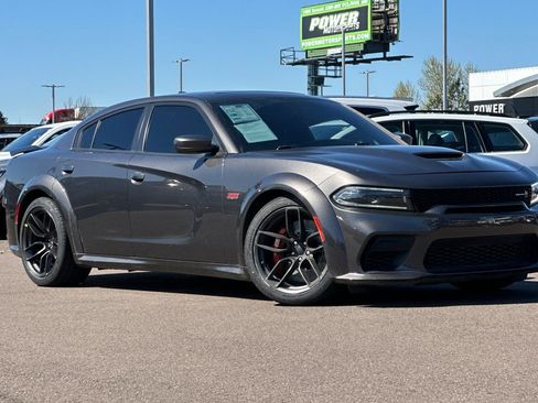 Used 2022 Dodge Charger Scat Pack image 2