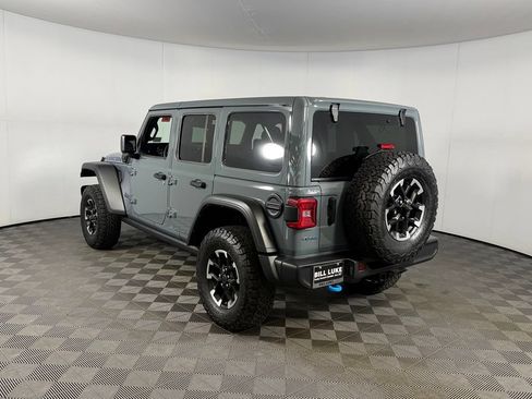 Used 2025 Jeep Wrangler Unlimited Rubicon 4xe w/ Technology Group AWD/4WD image 9