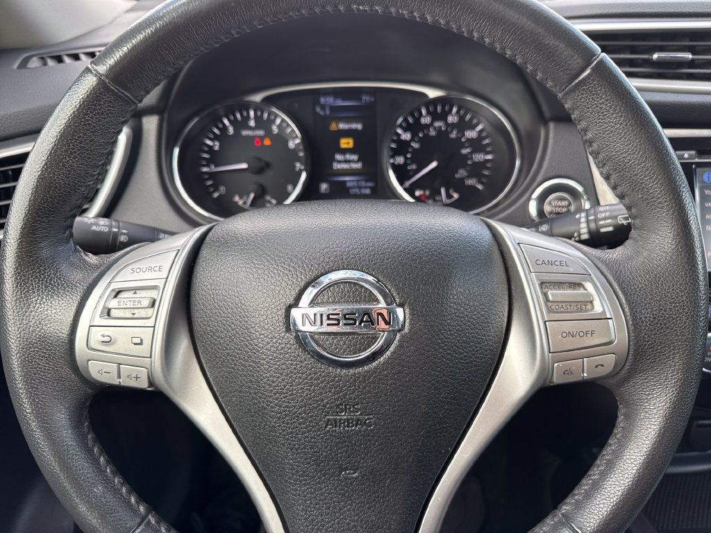 Used 2016 Nissan Rogue SL w/ SL Premium Package AWD/4WD image 13