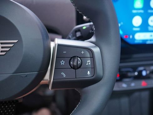 Used 2025 MINI Cooper S image 17