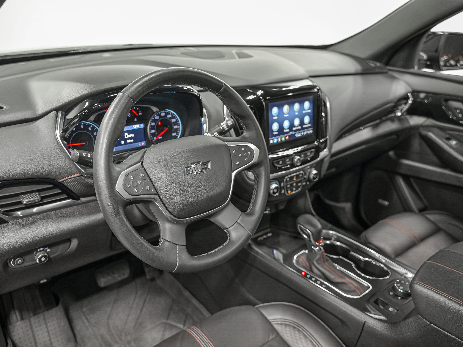 Used 2023 Chevrolet Traverse RS w/ LPO, Floor Liner Package AWD/4WD image 15
