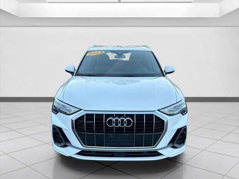 Used 2022 Audi Q3 2.0T Premium w/ Convenience Package image 4