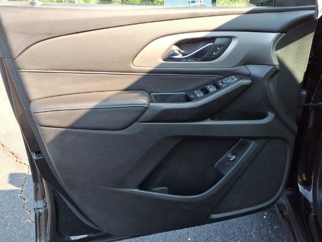 Used 2022 Chevrolet Traverse LT FWD image 10