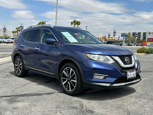 Used 2018 Nissan Rogue SL w/ Premium Package FWD image 9