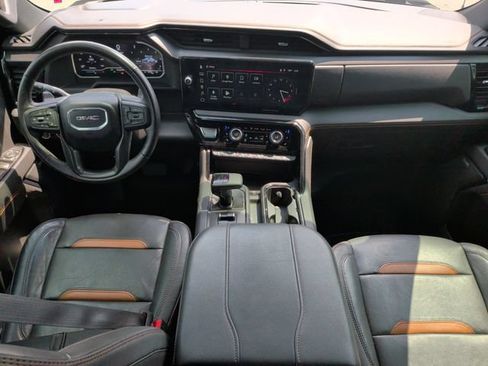 Used 2023 GMC Sierra 1500 AT4 w/ AT4 Premium Package AWD/4WD image 32