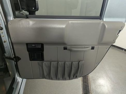Used 2003 HUMMER H1 4-Door Open Top AWD/4WD image 25