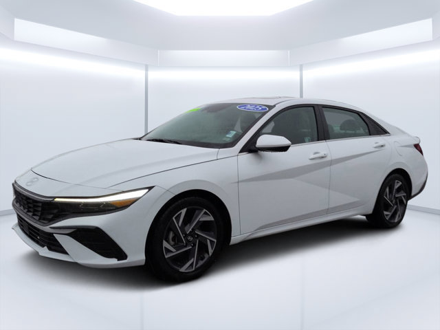 Used 2025 Hyundai Elantra SEL FWD image 7