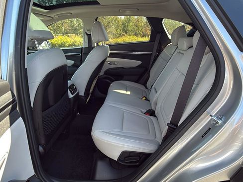 Used 2024 Hyundai Tucson Limited image 25