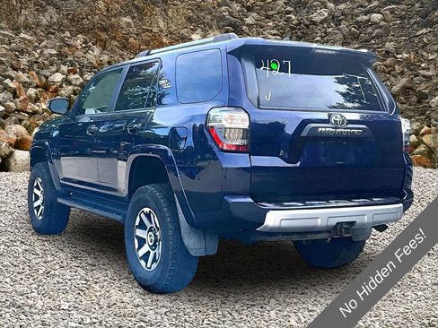 Used 2017 Toyota 4Runner TRD Off-Road Premium AWD/4WD image 11