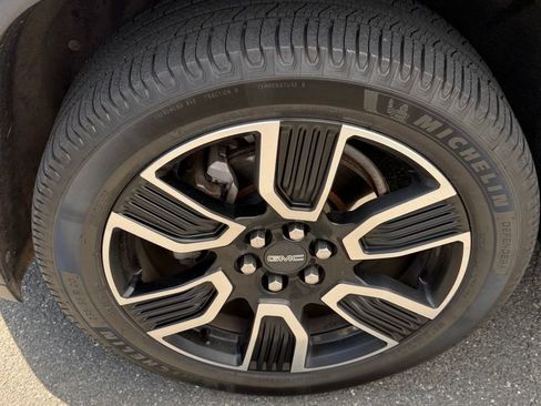 Used 2019 GMC Acadia SLT w/ Black Edition AWD/4WD image 13
